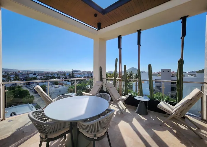 Ameth - Stylish Downtown With Rooftop Pool & Gym Apartment