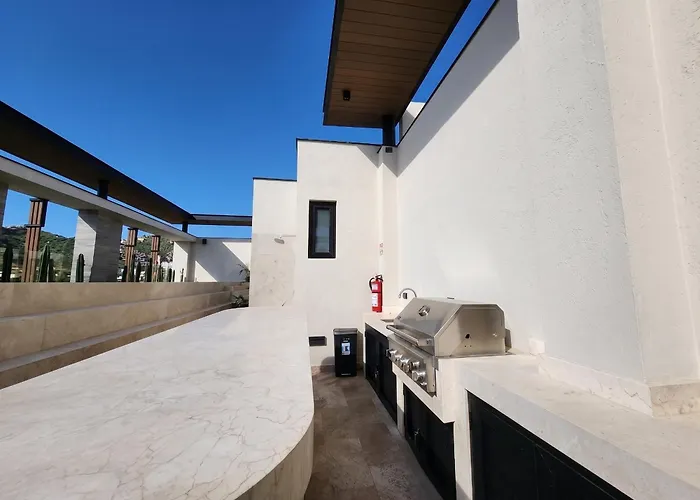 Ameth - Stylish Downtown With Rooftop Pool & Gym Apartment Cabo San Lucas