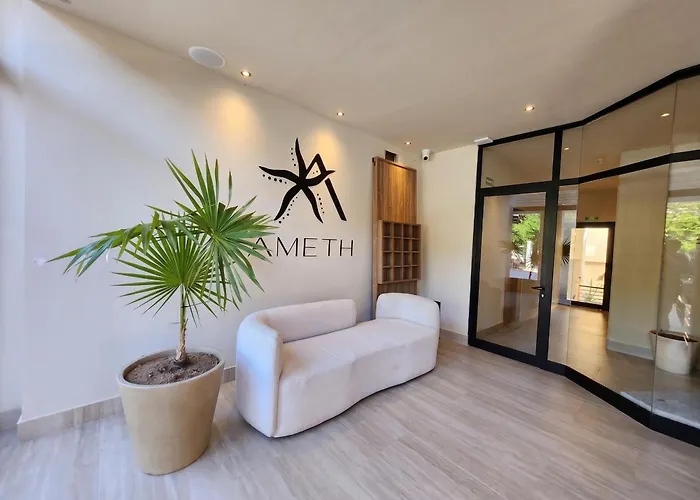 Ameth - Stylish Downtown With Rooftop Pool & Gym Apartment