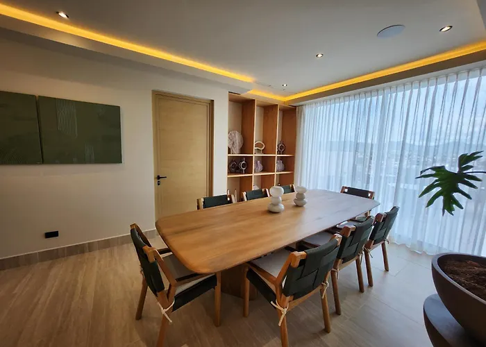 Ameth - Stylish Downtown With Rooftop Pool & Gym Appartement