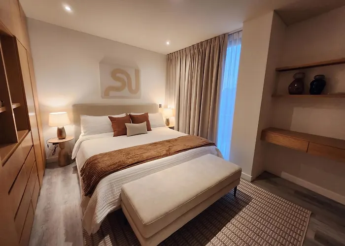 Ameth - Stylish Downtown With Rooftop Pool & Gym Apartment Cabo San Lucas