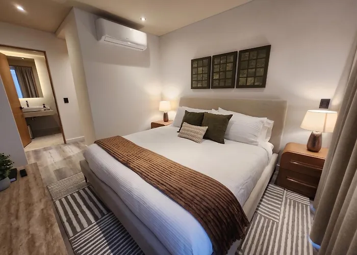 Appartement Ameth - Stylish Downtown With Rooftop Pool & Gym Cabo San Lucas