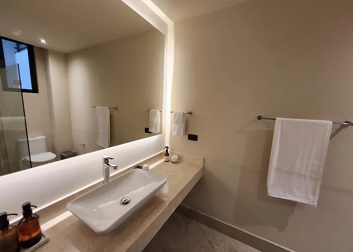 Ameth - Stylish Downtown With Rooftop Pool & Gym Appartement *