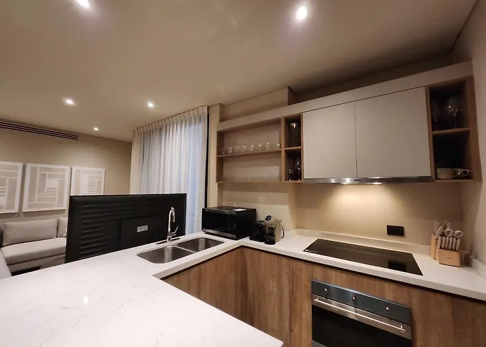 Ameth - Stylish Downtown With Rooftop Pool & Gym Cabo San Lucas