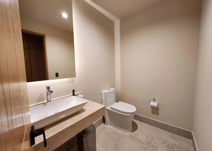 Apartment Ameth - Stylish Downtown With Rooftop Pool & Gym *